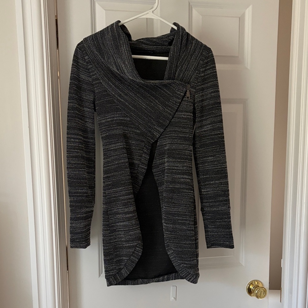 Gray Open-Front Asymmetric Sweater Cardigan - Women